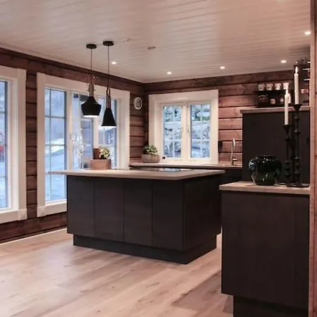 Tommerhus I Sentrum Med Panorama Utsikt * Geiranger