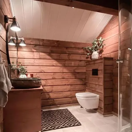 Tommerhus I Sentrum Med Panorama Utsikt Willa