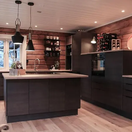 Tommerhus I Sentrum Med Panorama Utsikt Willa