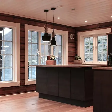 Villa Tommerhus I Sentrum Med Panorama Utsikt Geiranger