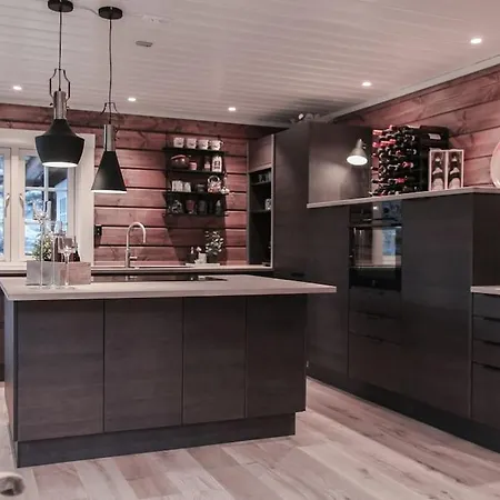 Tommerhus I Sentrum Med Panorama Utsikt Willa *