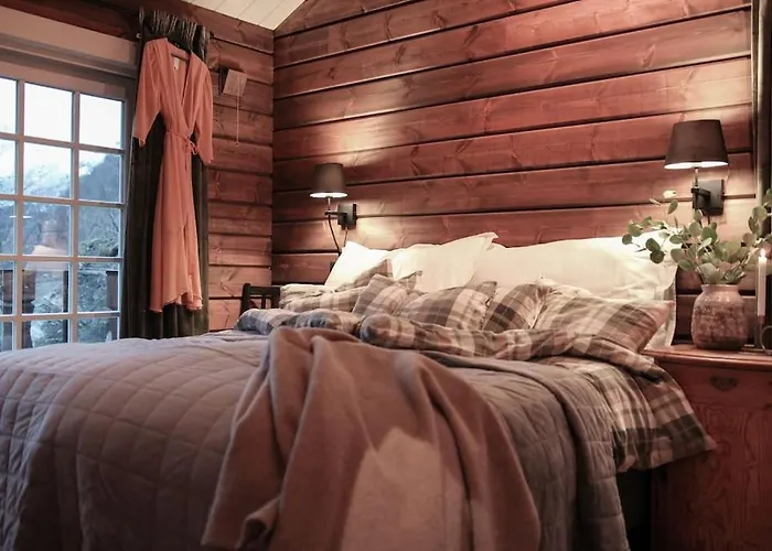 Villa Tommerhus I Sentrum Med Panorama Utsikt Geiranger