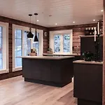Tommerhus I Sentrum Med Panorama Utsikt * 盖郎厄尔峡湾